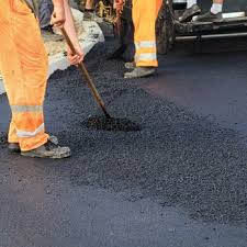 Driveway Snow Removal Preparation in Briarcliff, TX